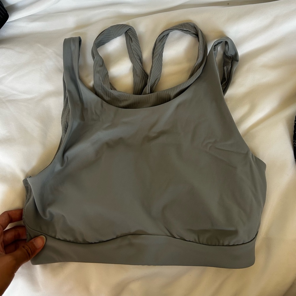 Lululemon Layered Sports Bra in Gray size 6 (Never worn)